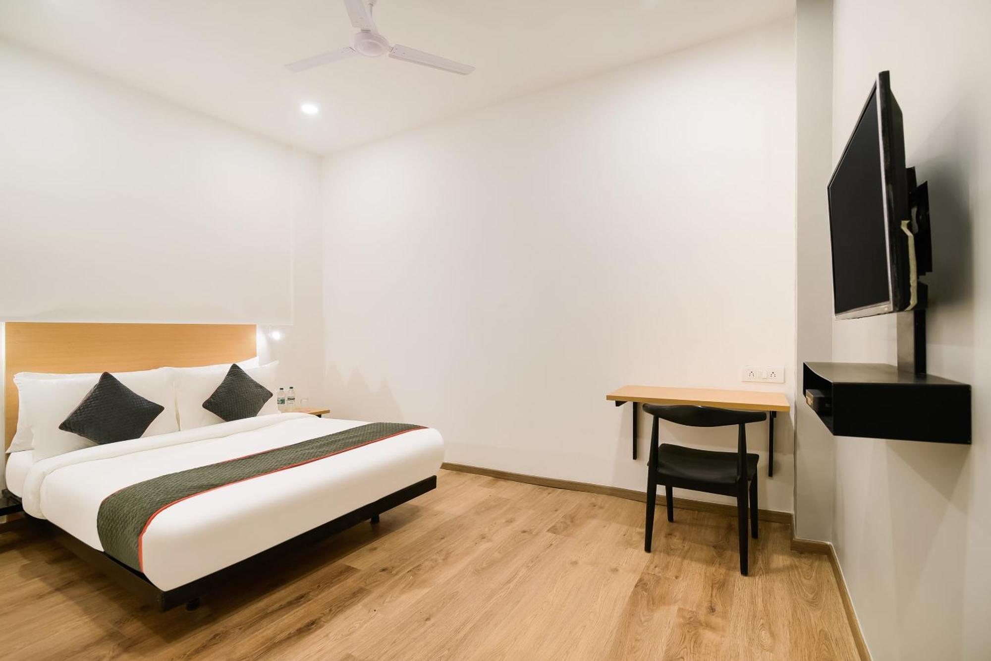 Townhouse The Awadh Airport Near Chaudhary Charan Singh International Airport Hotel Bijnaur Екстериор снимка