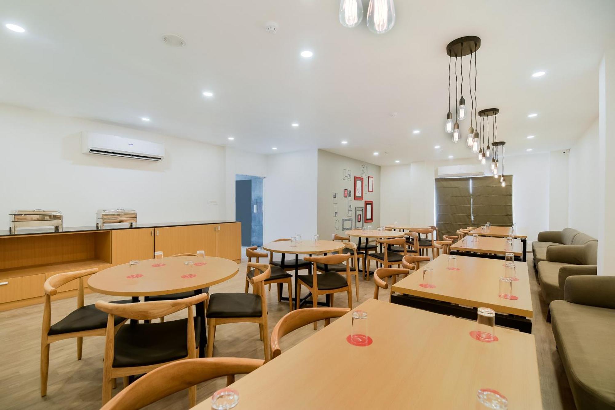 Townhouse The Awadh Airport Near Chaudhary Charan Singh International Airport Hotel Bijnaur Екстериор снимка
